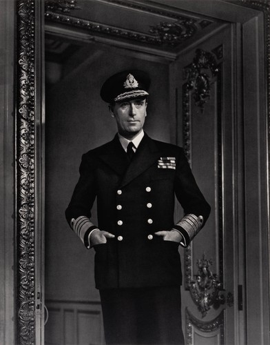 Vtg yousuf karsh photo - vtg,
